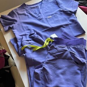 Figs - Purple Scrub Set with Yellow Drawstring